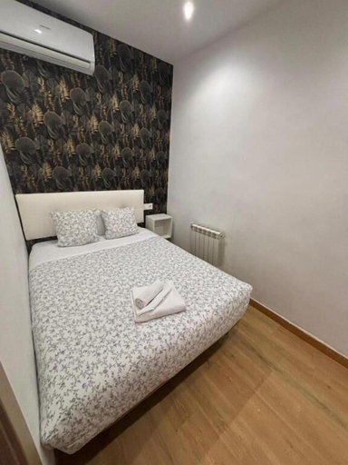 Bedroom 3, Hostal Noviciado, Madrid