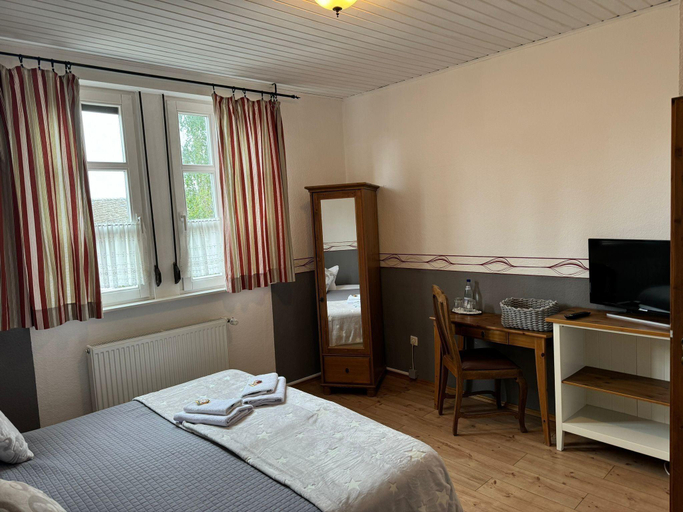 Bedroom 4, Schloss Hotel Kastellaun, Rhein-Hunsrück-Kreis