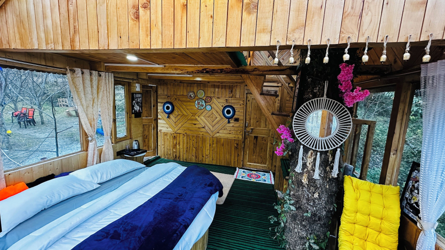 Room 2, Bawli Treehouse, Kullu