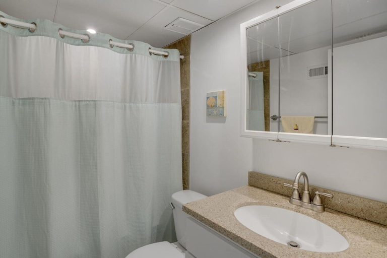 Bathroom 5, Even Keel 502 2 Bedroom Condo, Worcester