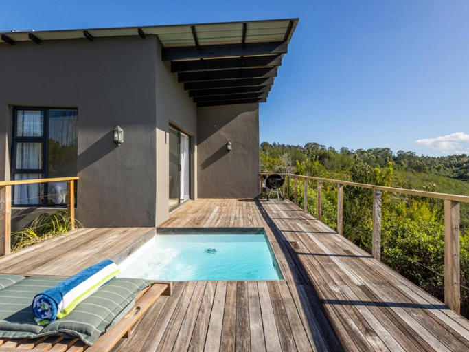 Others 3, Cliffside Suites, Eden