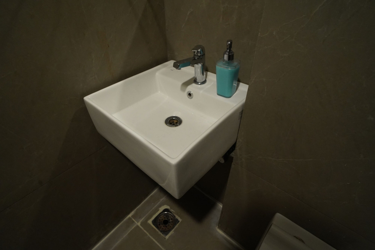Bathroom 5, RAAHI HOMESTAY, Ujjain