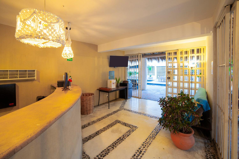 Public Area 3, HOTEL BIULÚ, Dist. Pochutla