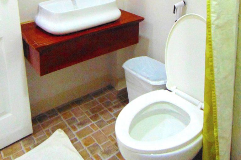 Bathroom 3, Casa Victoria Beach Resort and Restaurant, Pagudpud