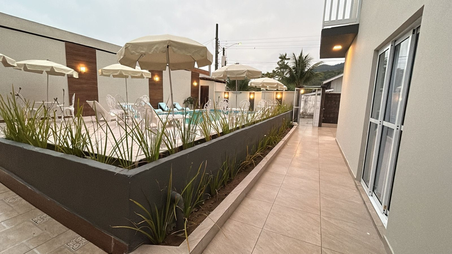 Pool 4, Juquehy Studios, São Sebastião