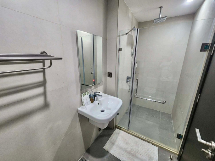 Bathroom 5, Aeon Towers Davao Condotel near Abreeza Ayala Mall, Davao City