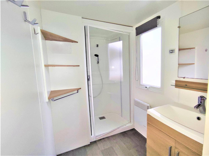 Bathroom 3, Mobile Home Saint Jean near Demoiselles Beach, Vendée