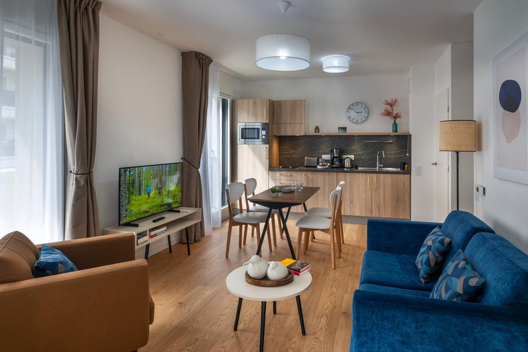 Others 4, Domitys Le 225, Hauts-de-Seine