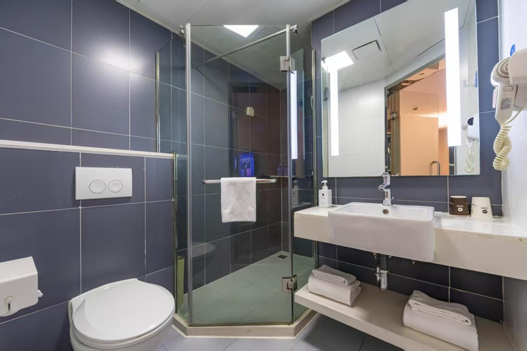 Bathroom 4, Hanting Hotel Shanghai Caohejing Yishan Road, Shanghai