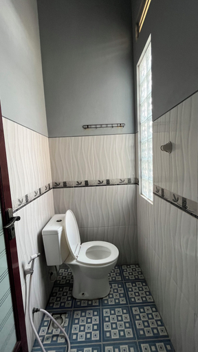 Bathroom 2, Rees Cabin & Homestay, Wonosobo