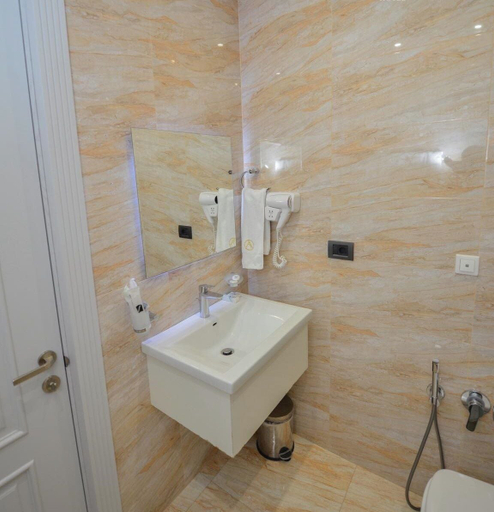Bathroom 5, Aghababyans Hotel, Yerevan