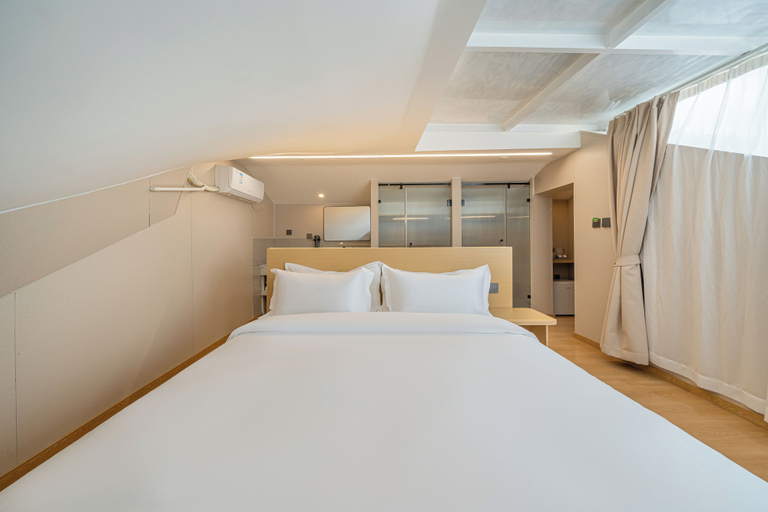 Room 4, MEI DI DU JIA HOTEL, Shanghai