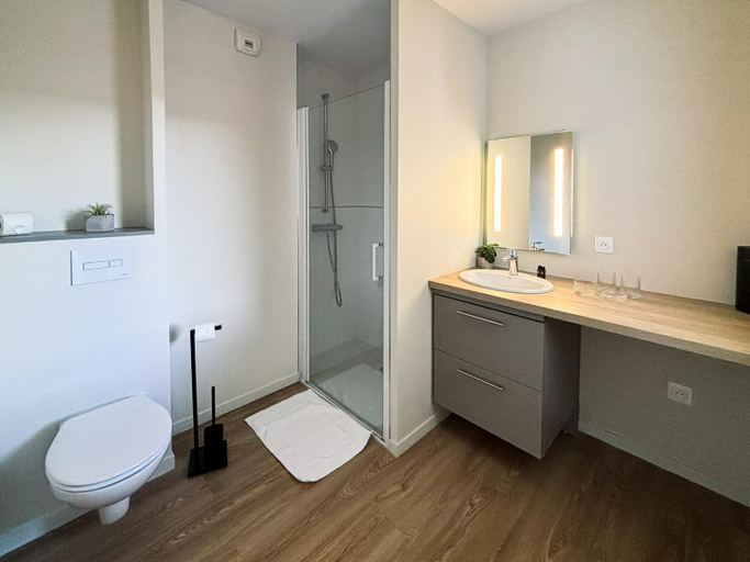 Bathroom 4, Les Boreales - Appart'hotel & Restaurant, Seine-Maritime