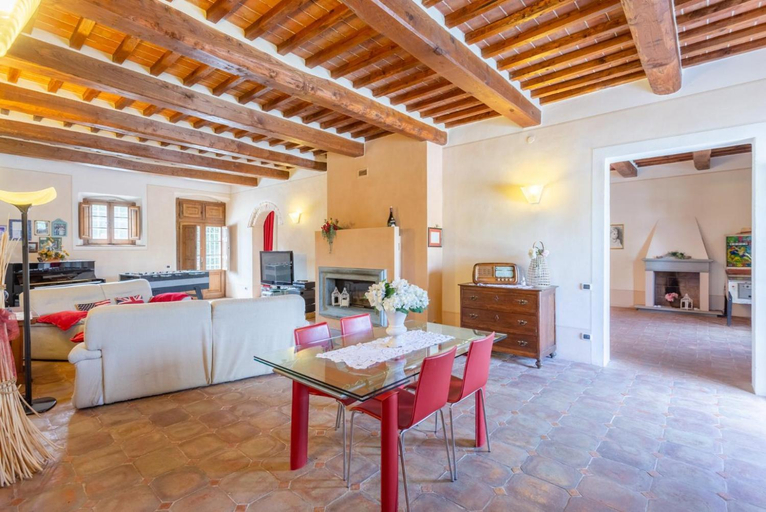 Others 5, Villa Rossa Large Private Pool, WiFi, Pisa