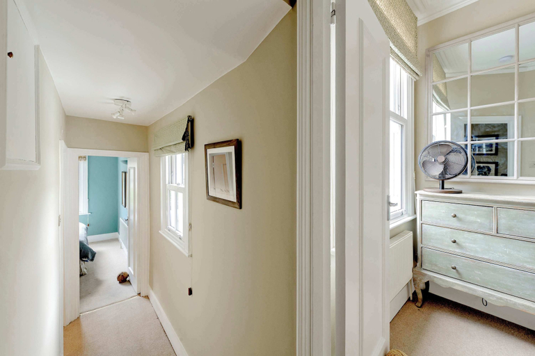 Interior 3, Stunning 2-bedroom Flat in Fulham, London