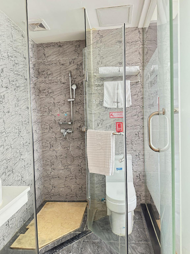 Bathroom 3, Thank Inn Plus Hotel Chongqing Wanzhou District Pedestrian Street, Chongqing