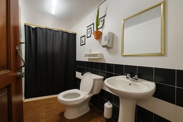 Bathroom, Boho by Arte Hostal Boquete, Boquete