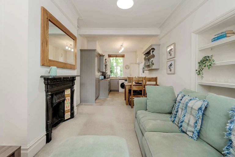 Primary image, Modern 2 bed Flat - Hammersmith Grove, London