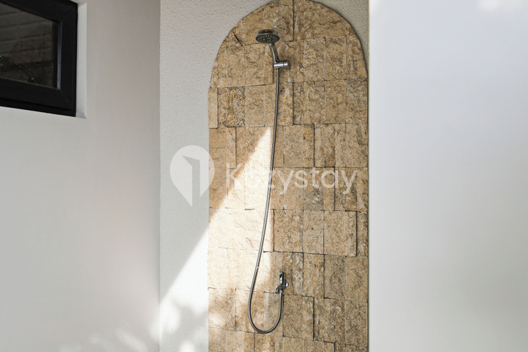 Pool 5, Darani Villa by Kozystay - Ungasan, Badung