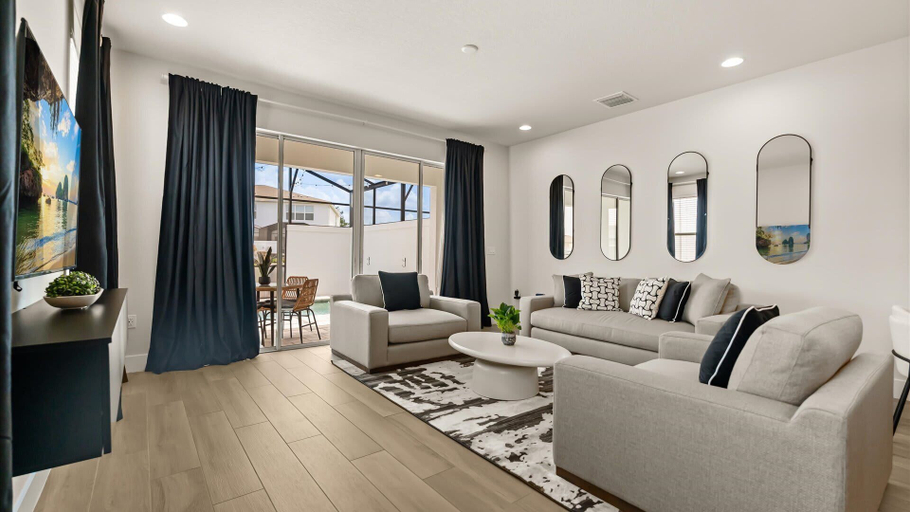 Interior 5, Contemporary 4BR Townhome With Pool & Themed Rooms, Lake
