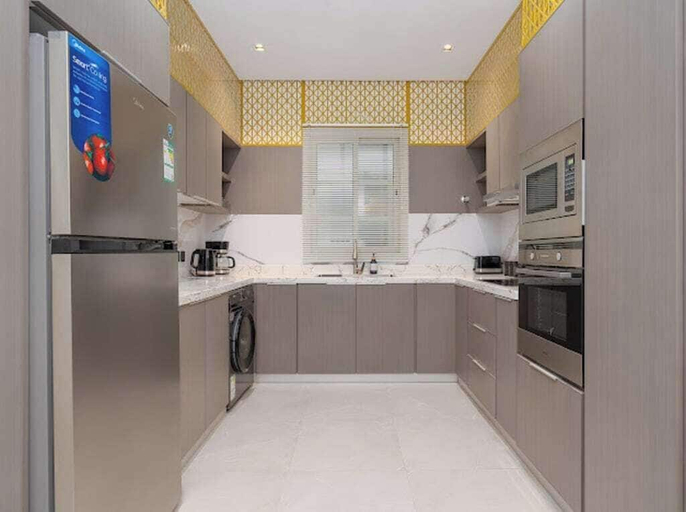 Shared kitchen, Luxurious 2-br Flat With Relaxation Space lll, Riyadh