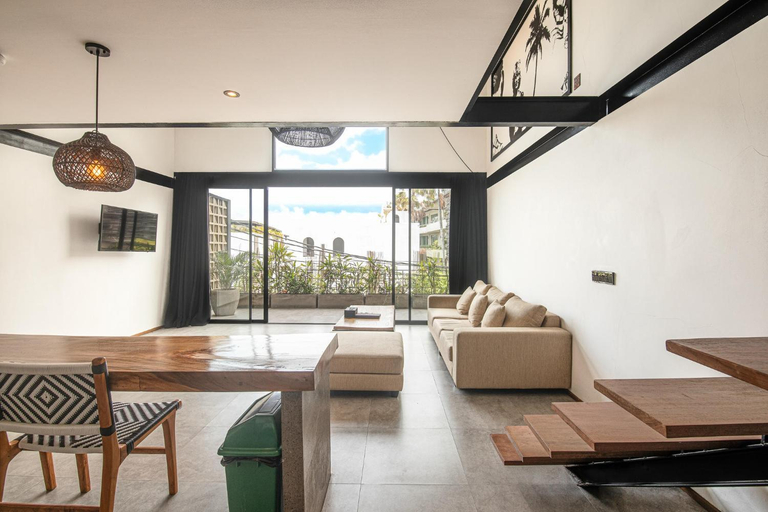 Others 3, Expansive Loft 200m from Canggu Beach, Badung