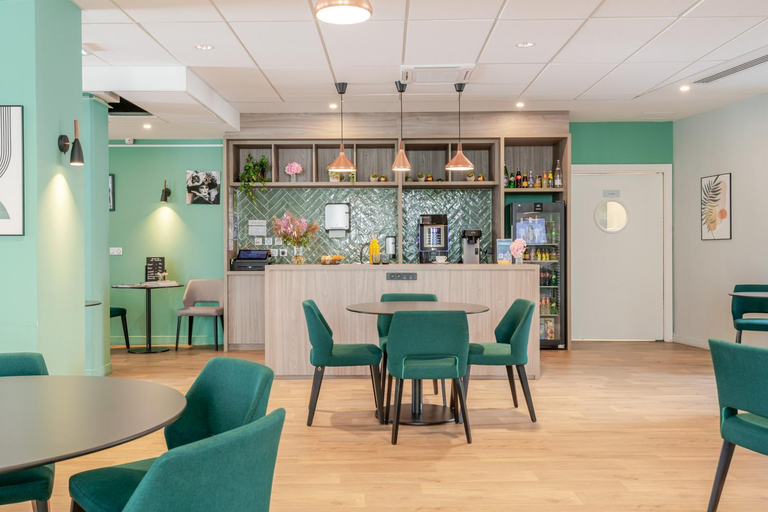 Others 3, Residence Services Oh Activ Avignon, Vaucluse