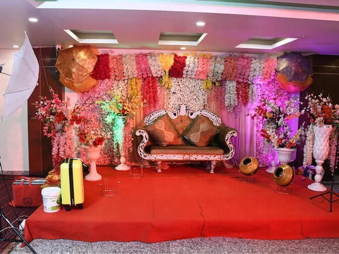 Interior 3, Aalcajars Inn, Patna