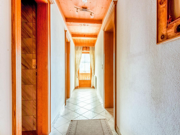 Public Area 3, Apartment in Hainzenberg near Ski Slopes, Schwaz