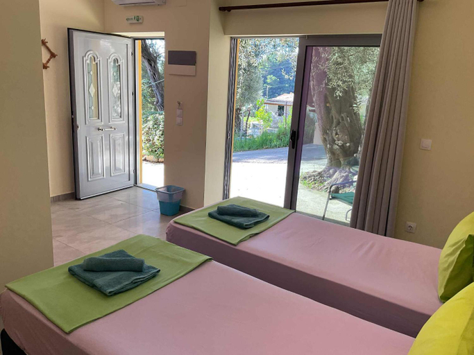 Bedroom 2, Pelekas Beach Apartments Rolling Stone, Ionian Islands