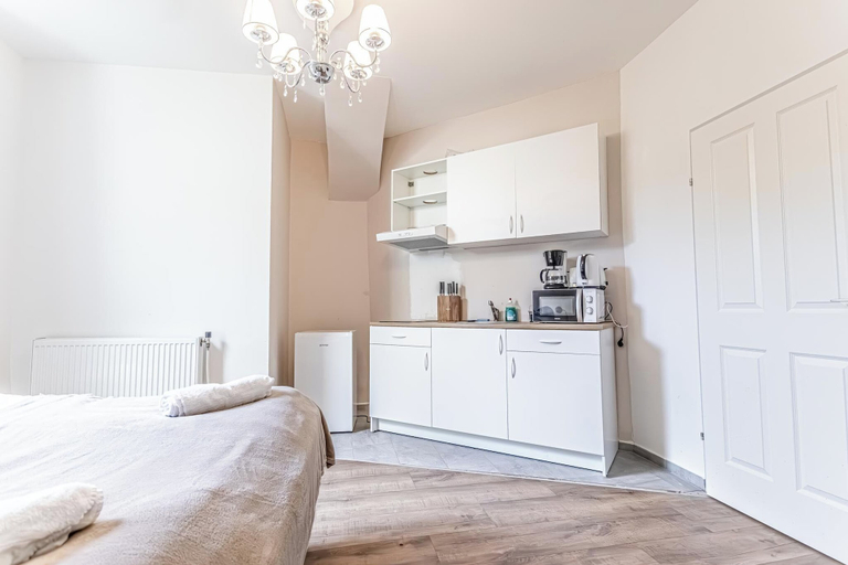 Private kitchen 4, Chic Studio Near Westbahnhof, Wien