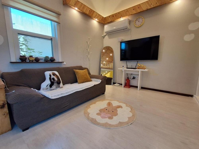 Bedroom 2, Jjongi and Mary Pet Friendly Pension, Yeoncheon
