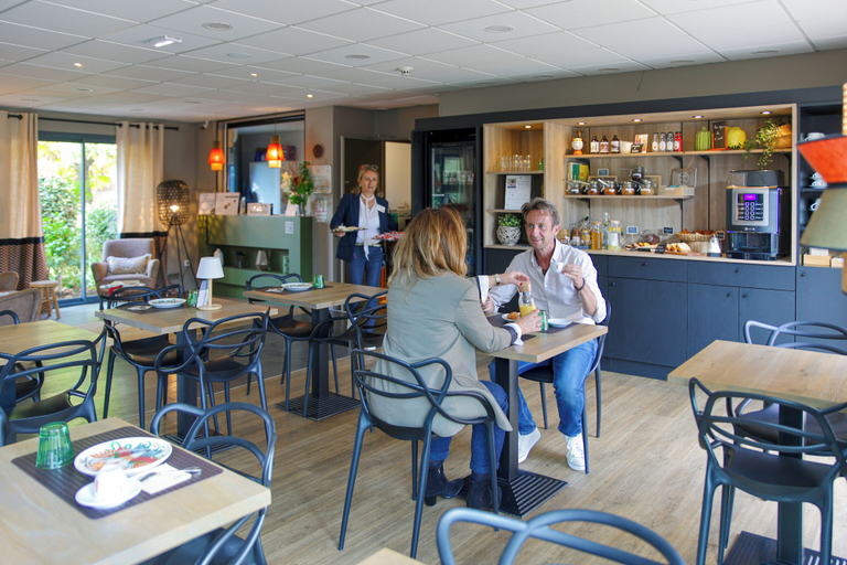 Breakfast area 4, Hôtel & Events Le Patio Occitan – Toulouse Ouest Cugnaux, Haute-Garonne
