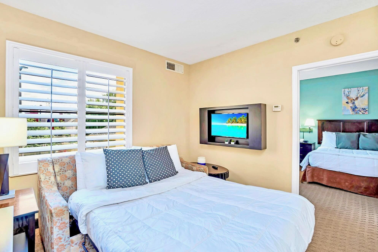 Interior 4, Suite Near Universal Studios With Pool & Hot Tub, Orange