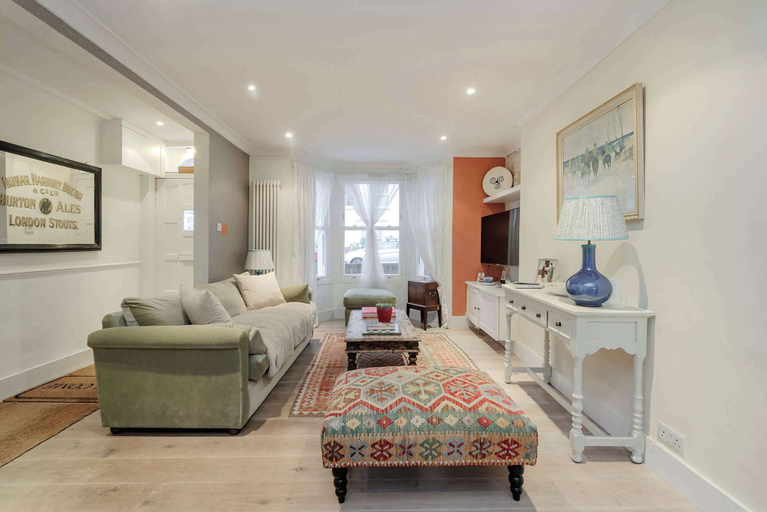 Interior 4, 3 bed Home in Battersea With Garden, London
