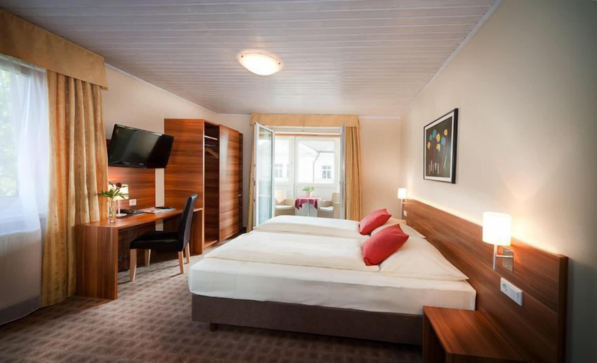 Bedroom 3, Hotel Astoria, Salzburg