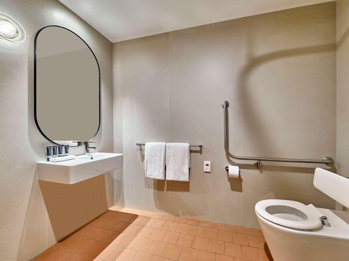 Bathroom 4, Wonil Hotel Perth, Handwritten Collection, Perth