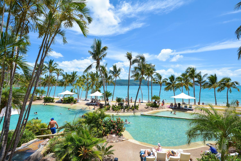Sport & Beauty, Lagoon Beachfront Lodge 005 on Hamilton Island by HamoRent, Whitsunday