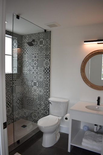 Bathroom 4, Casa SOBE, Miami-Dade