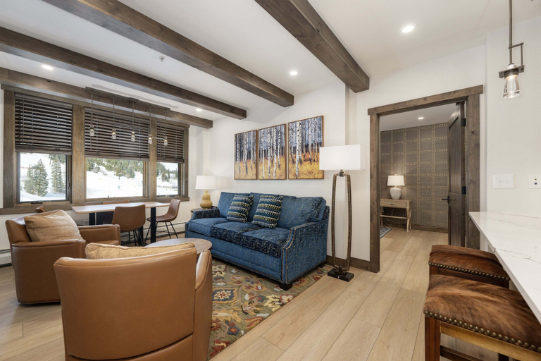 Living area 2, Select Unit 2509 - Zephyr Mountain Lodge 2 Bedroom Condo, Grand