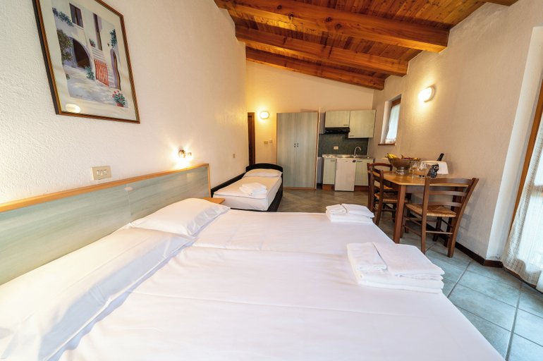 Room 2, Residence Nube d'Argento, Torino
