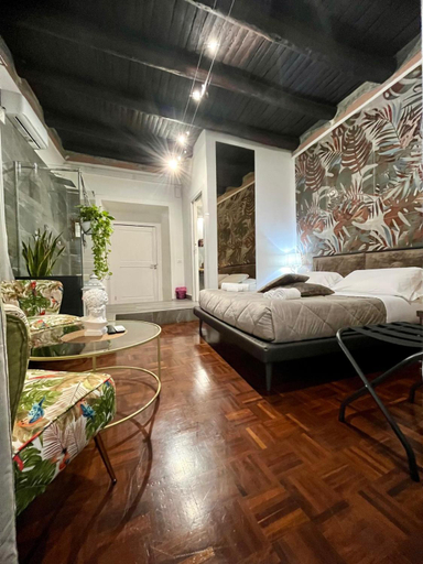 Others 5, Plebiscito Suite Apartment, Napoli