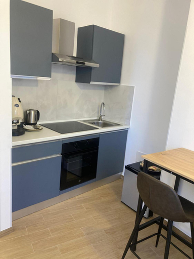 Others 4, Elegant mini appartments Floridia close to the center private parking, Messina