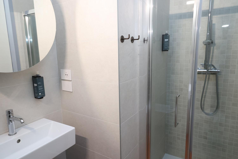 Bathroom 3, Locanda Lingua, Rimini