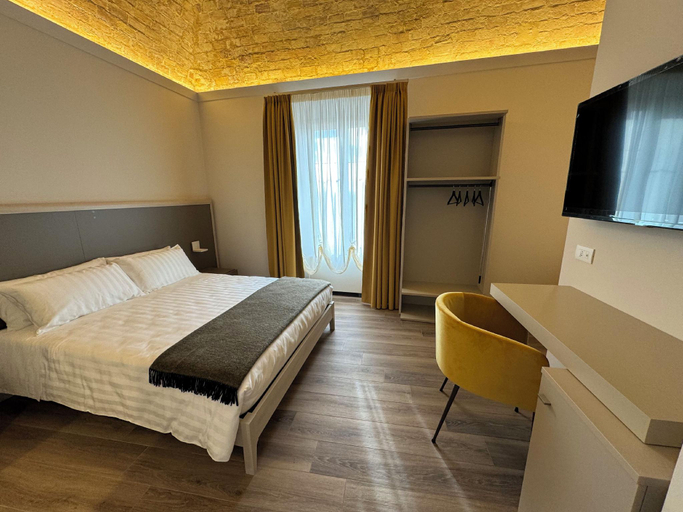Bedroom, B&B Palazzo Croghan, Foggia