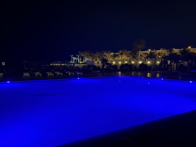 2, Modern Seaview Condo in Scandic Resort Hurghada, Al-Ghurdaqah
