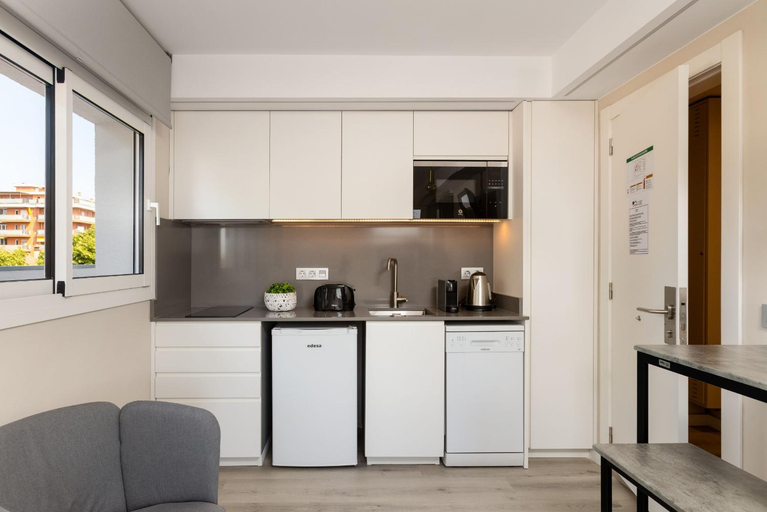 Others 2, Aparthotel Vilassar, Barcelona