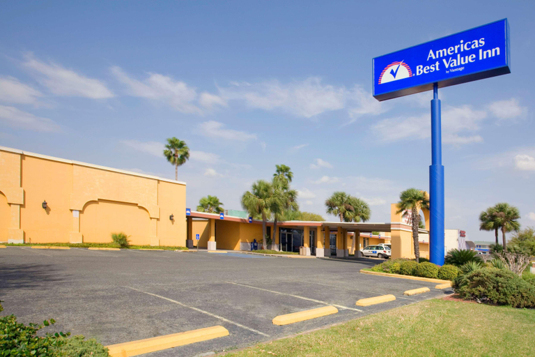 Exterior & Views 2, Americas Best Value Inn Laredo, Webb
