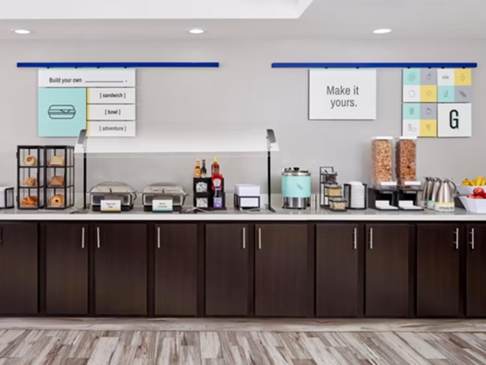 Food & Drinks 5, Garner Hotel Mahwah by IHG, Bergen