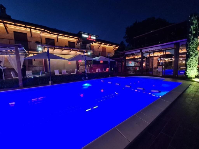 Pool, Rossi&Nero Resort, Benevento